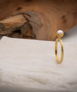 Δαχτυλίδι με μαργαριτάρι