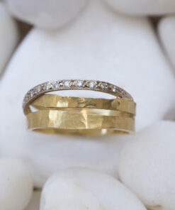 ΔΑΧΤΥΛΙΔΙ ΜΕ ΜΠΡΙΓΙΑΝ ΣΕ Κ 18